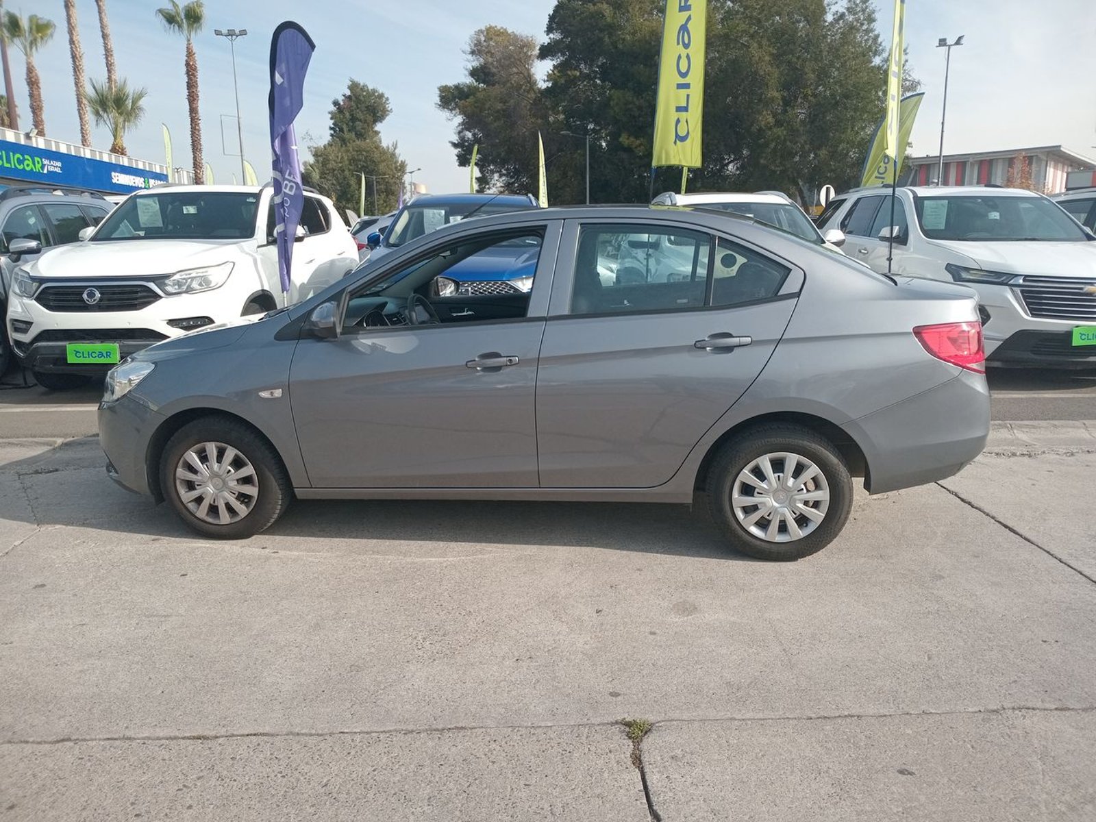 Chevrolet Sail 1.5 Ls Smart 4x2 Mt 4p 2022 - Imagen 4 de 8