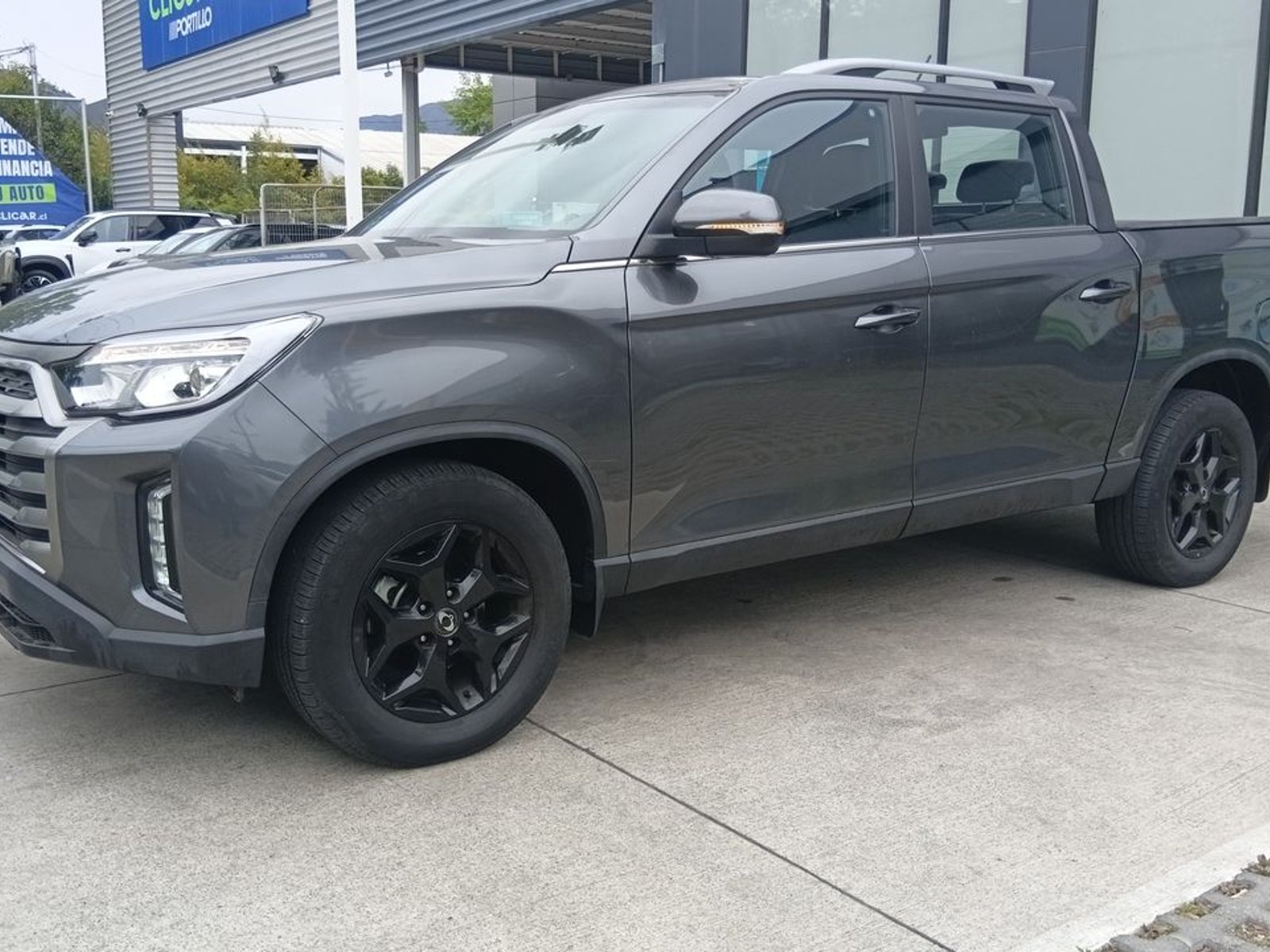 SsangYong Musso 2.2 Grand Limited Plus Td Diesel 4wd At6 4p 2024 - Foto 3 de 8