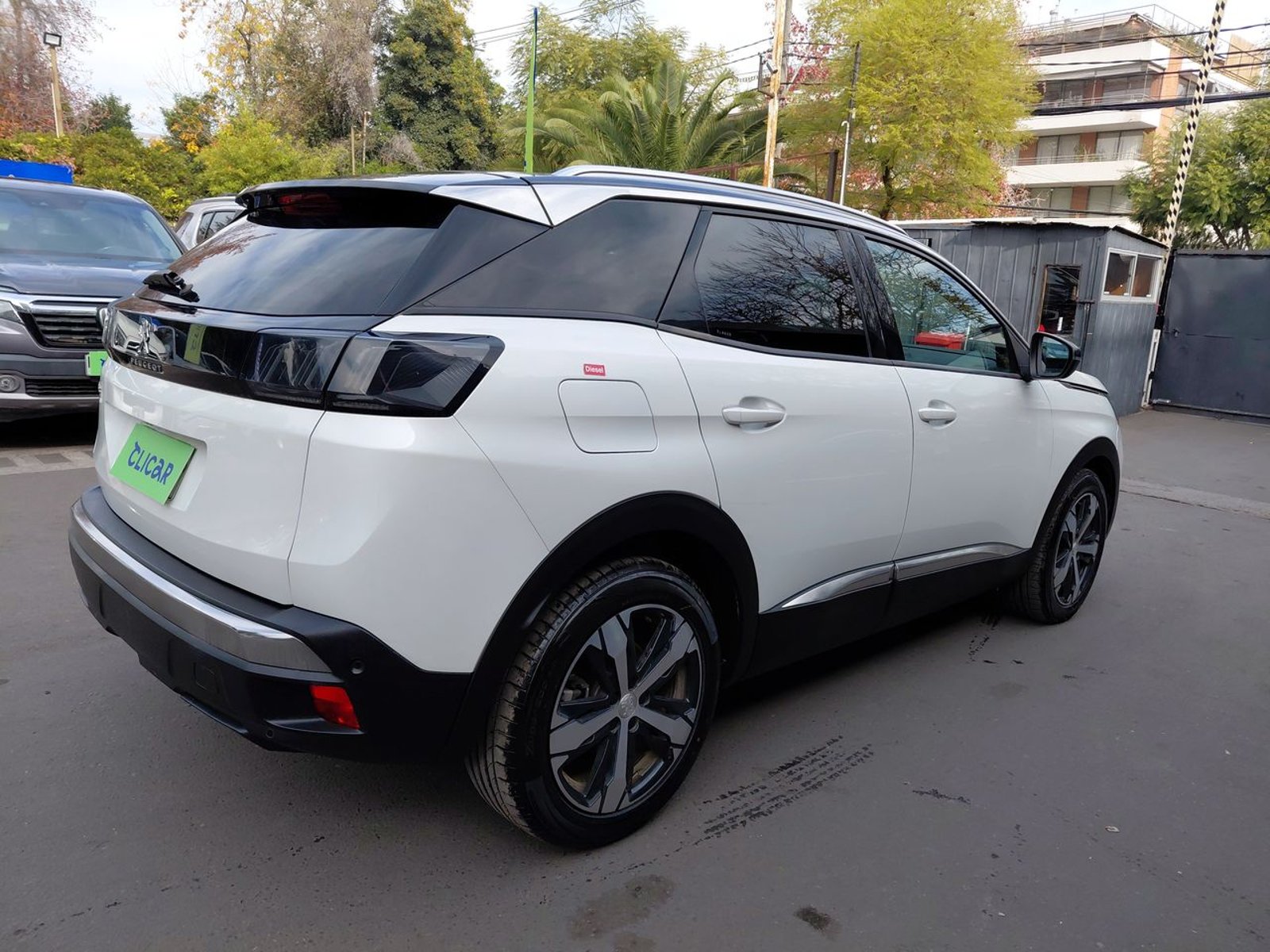 Peugeot 3008 1.5 Allure Pack Bluehdi 130 4x2 Eat8 5p 2024 - Imagen 7 de 8