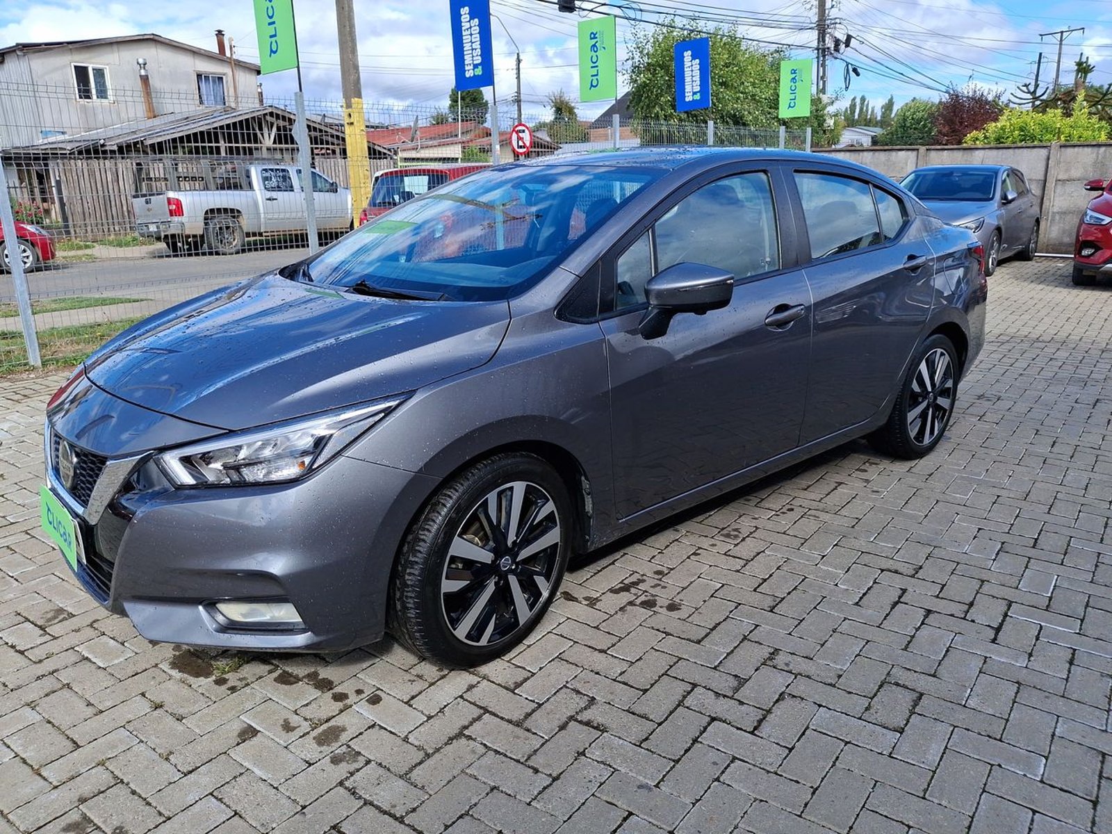 Nissan Versa 1.6 Exclusive 4x2 Cvt At 4p 2023 - Foto 3 de 8