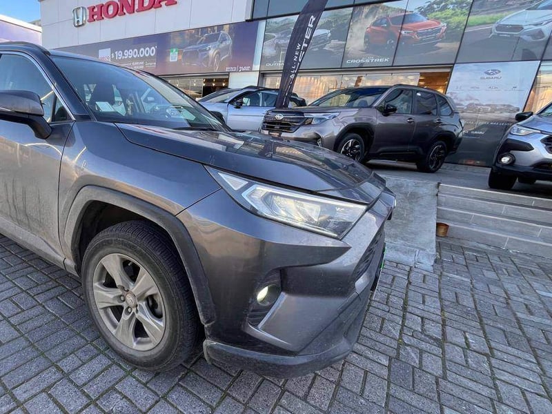 Toyota Rav 4 2.0 Le 4x2 Mt 5p 2023