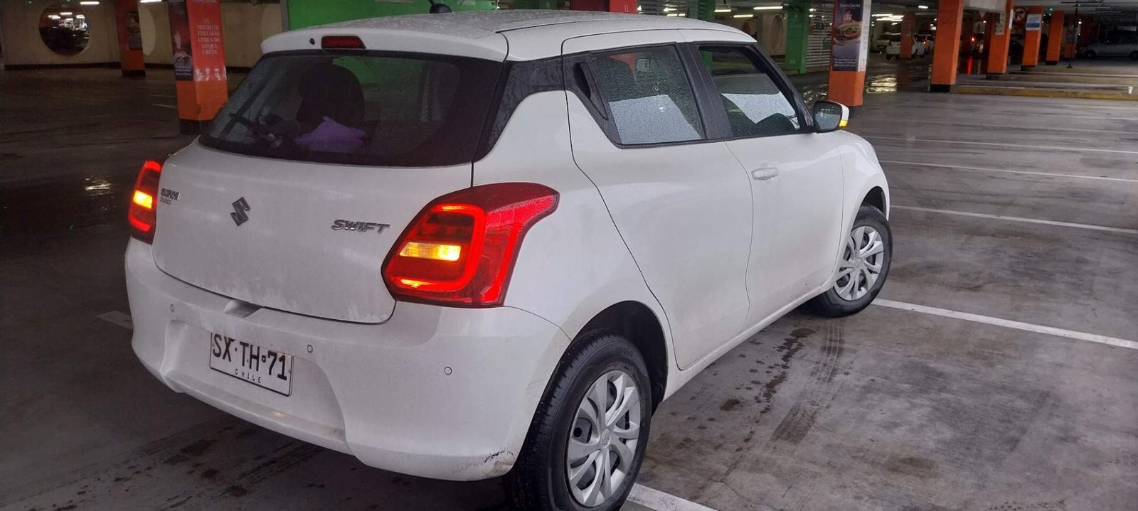 Suzuki Swift 1.2 Gl 4x2 Hb Mt 5p 2023 - Imagen 4 de 5