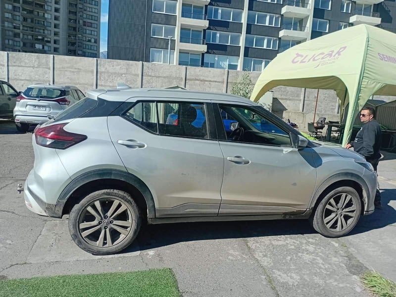 Nissan Kicks 1.6 Sense 4x2 Mt 5p 2022 - Imagen 3 de 5
