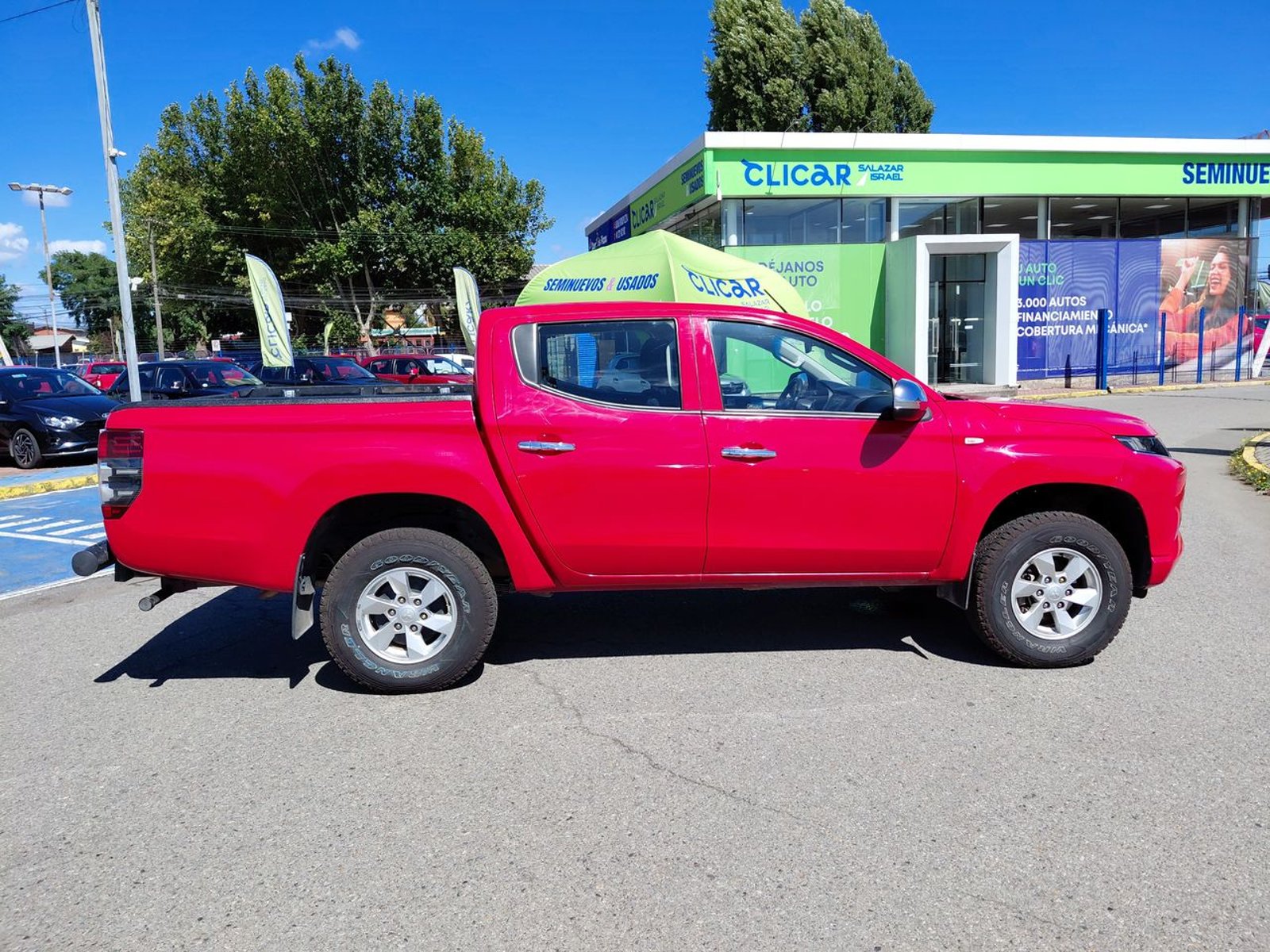 Mitsubishi L200 2.2 Katana Crt Diesel Dob. Cab. 4x4 Mt 4p 2024 - Imagen 7 de 7