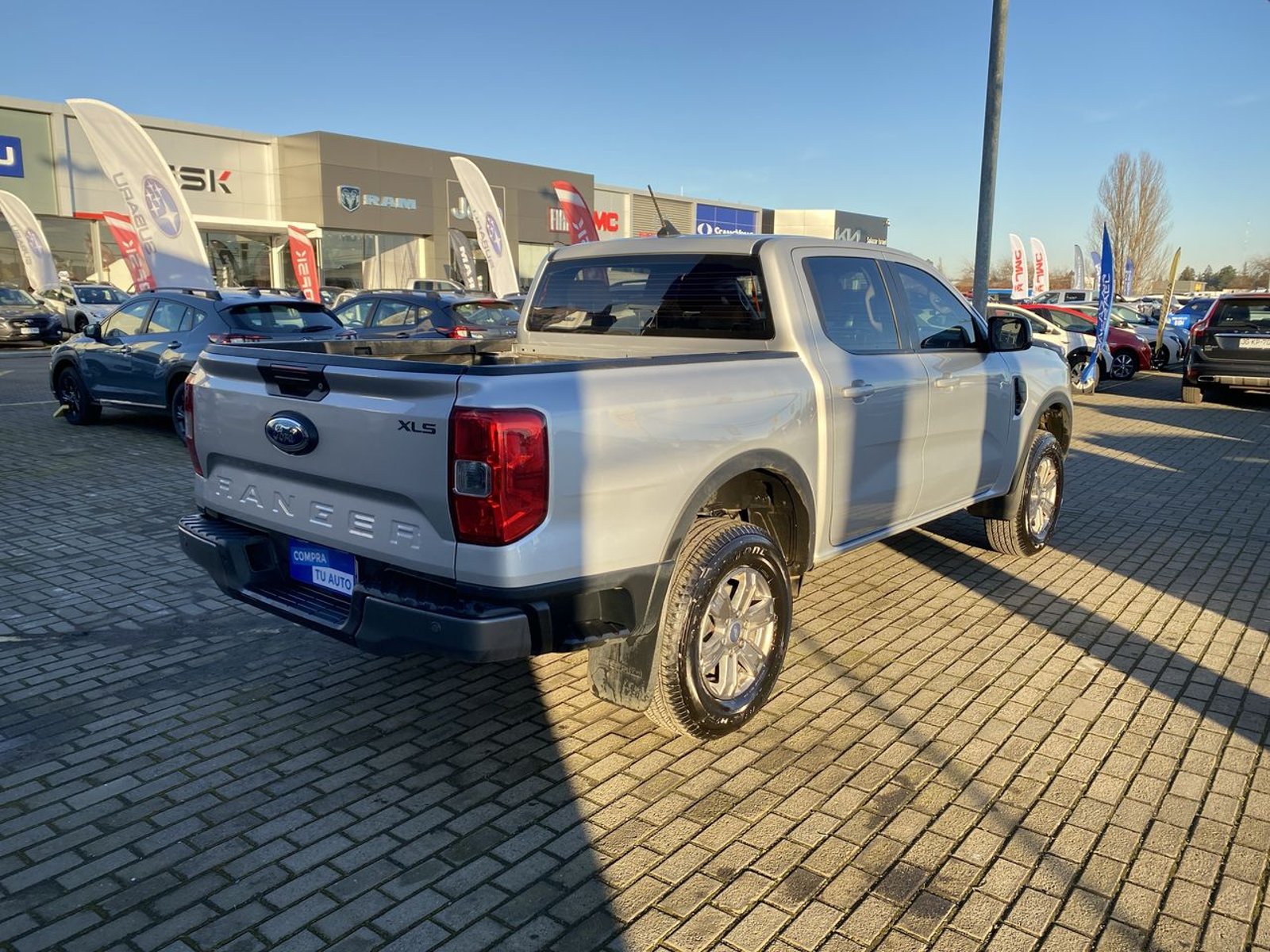 Ford Ranger 2.0 Xls Diesel 4x2 Dob. Cab. Mt 4p 2024 - Imagen 7 de 8