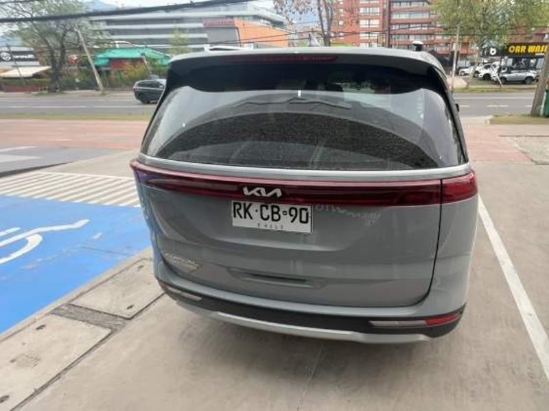 Kia Carnival 3.5 Ex 4x2 8at 5p 2022 - Imagen 5 de 5