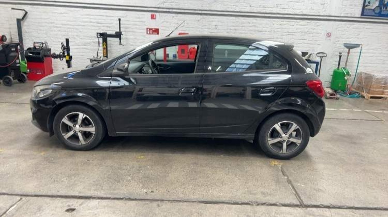 Chevrolet Onix 1.4 Ltz 4x2 Mt 5p 2018 - Imagen 8 de 8