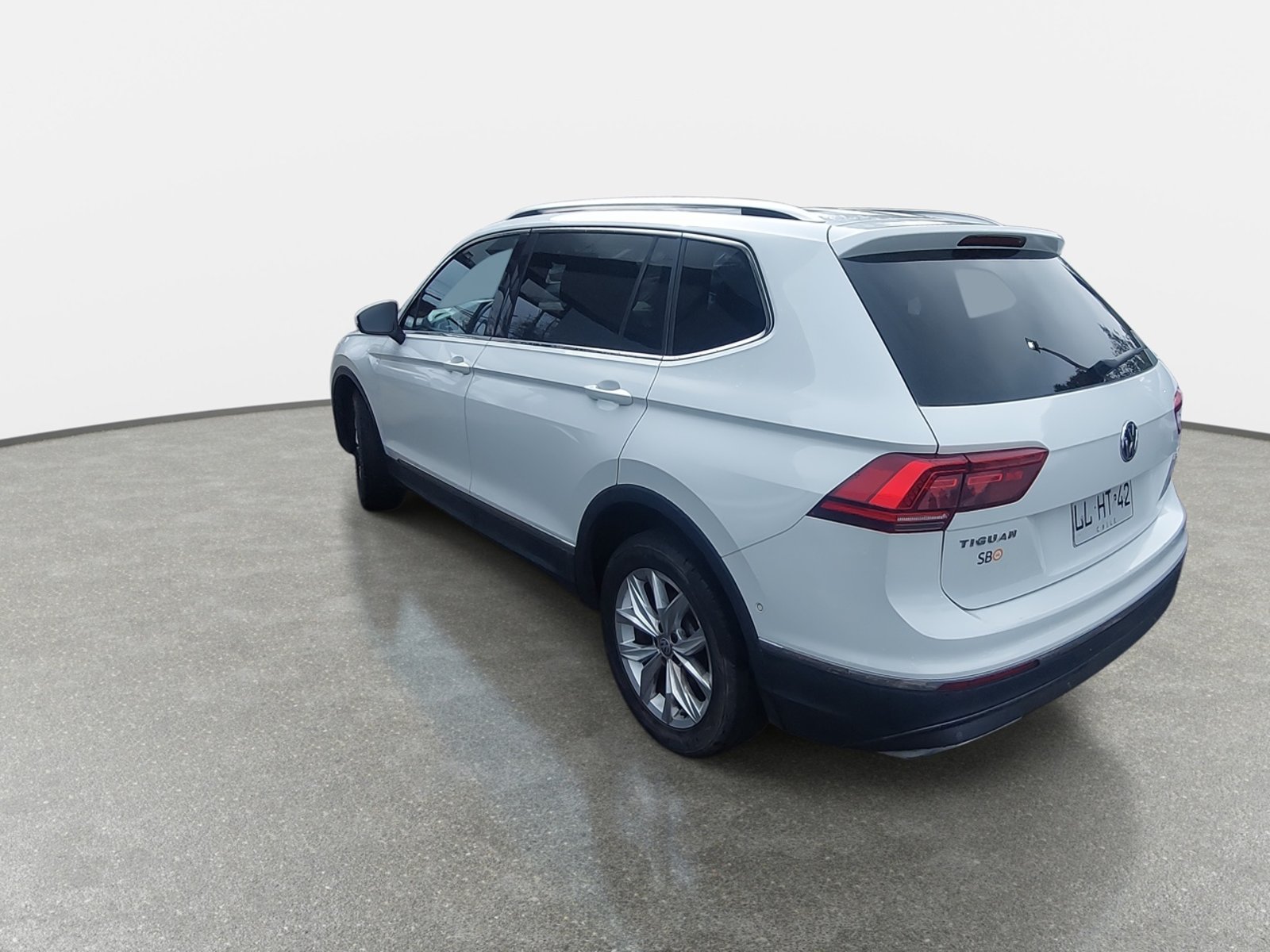 Volkswagen Tiguan 2.0 Tsi Limited 4motion 4x4 At 5p 2019 - Foto 5 de 8