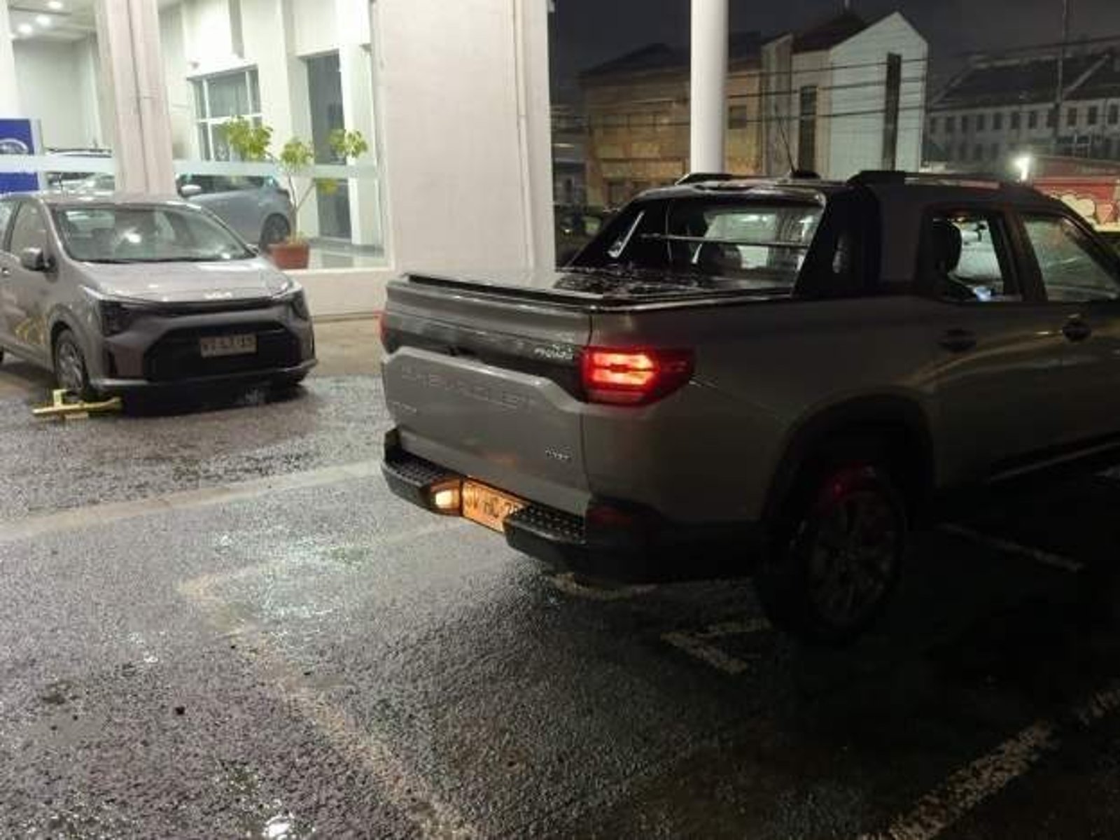 Chevrolet Montana 1.2t Premier 4x2 At 4p 2023 - Foto 4 de 5