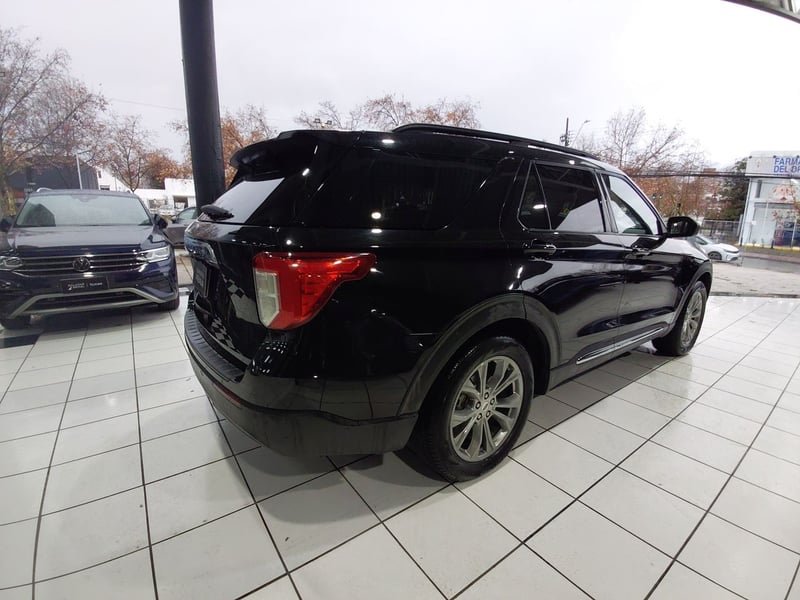 Ford Explorer 2.3 Ecoboost Xlt 4x2 At 5p 2022 - Imagen 7 de 8