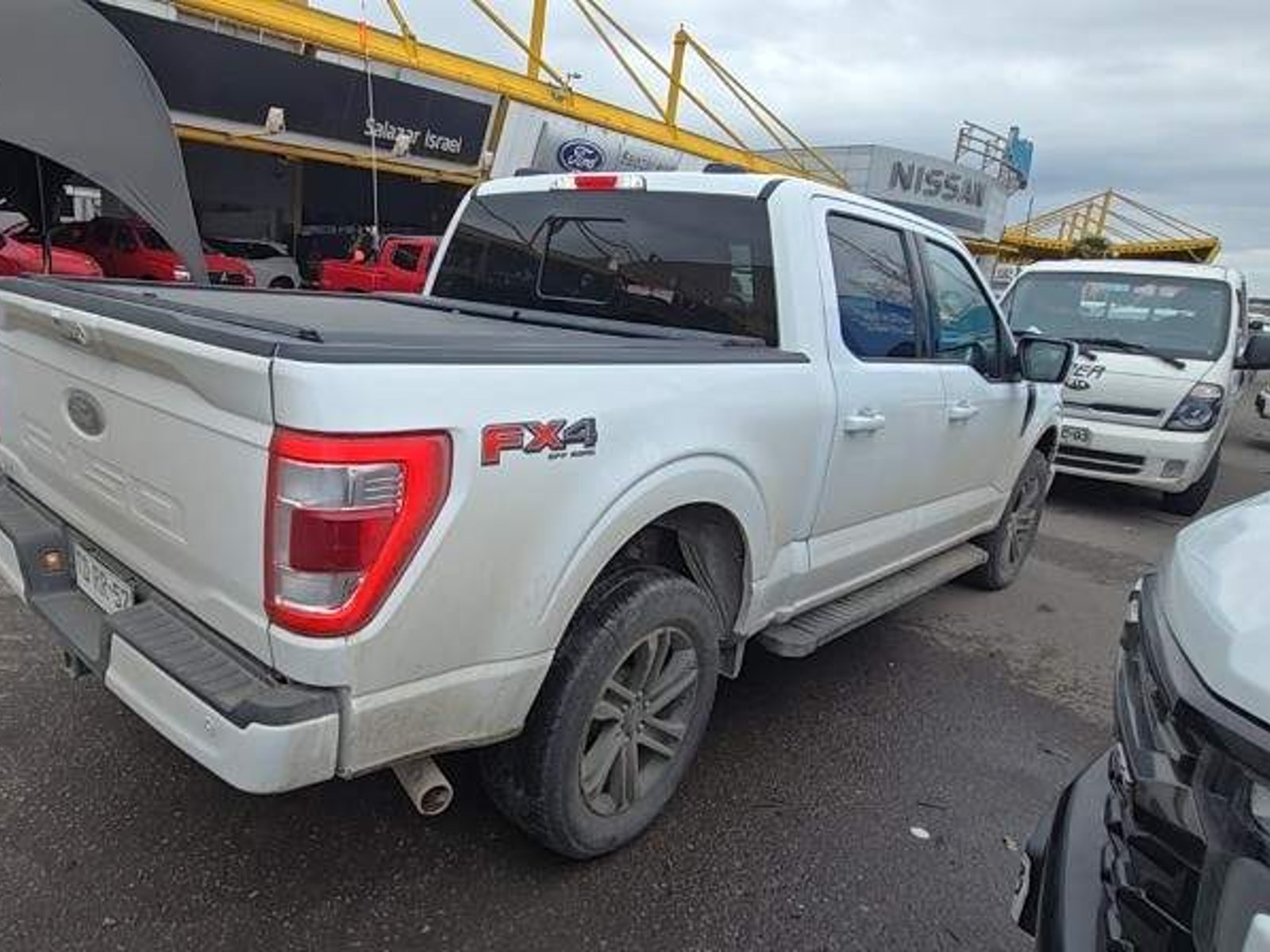 Ford F-150 5.0 Lariat Sport Cc Dob. Cab. 4x4 At 4p 2024 - Foto 4 de 5