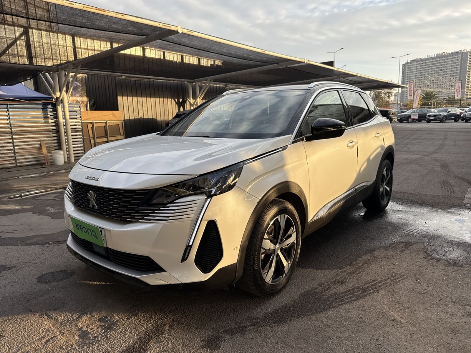 Peugeot 3008 1.5 Allure Pack Bluehdi 130 4x2 Eat8 5p 2024 - Foto 3 de 8