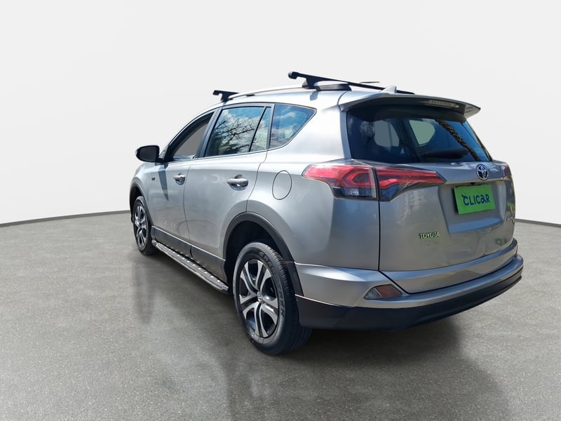 Toyota Rav 4 2.0 Adventure 4x2 Lujo Mt 5p 2019 - Imagen 5 de 8
