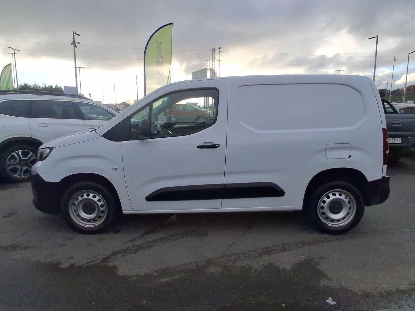 Peugeot Partner 1.5 L1 Hdi Diesel 100hp 4x2 Mt 5p 2025 - Foto 4 de 8