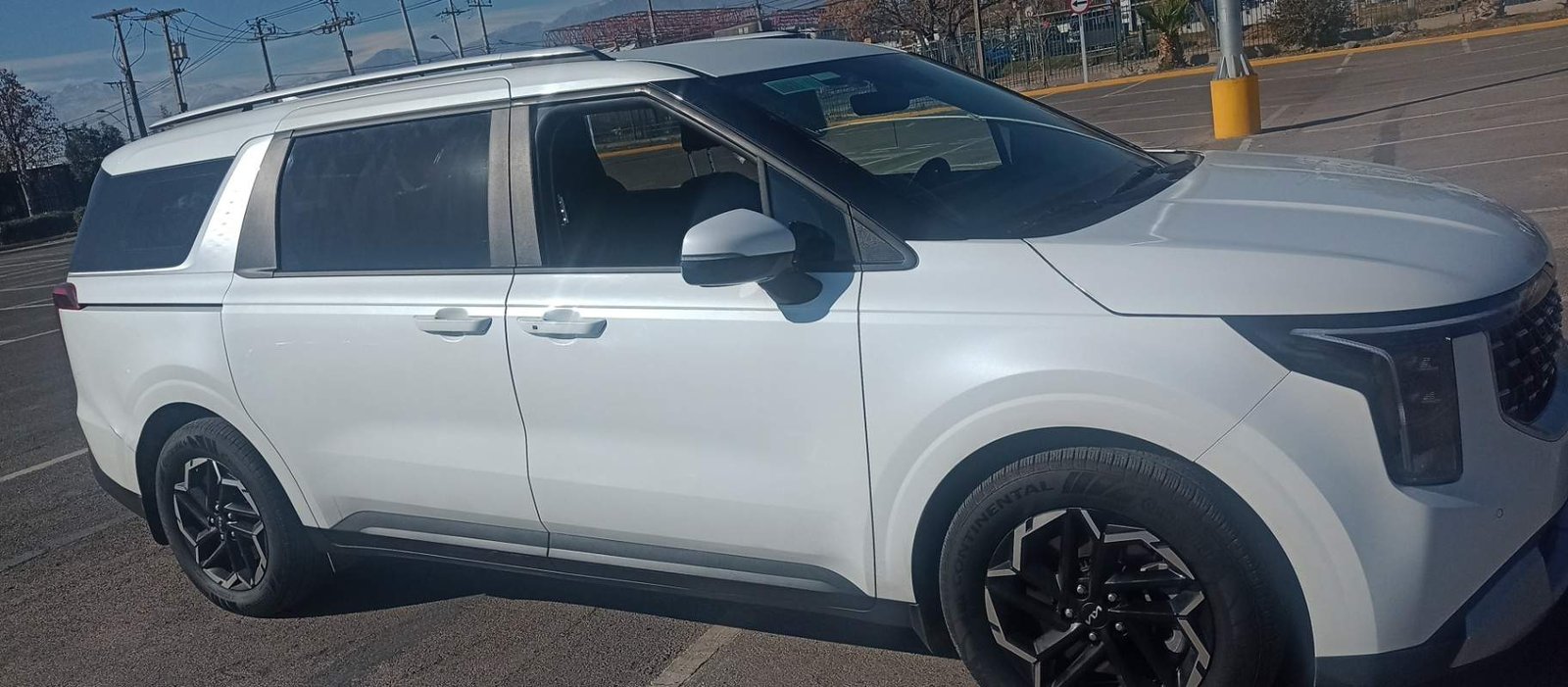 Kia Carnival 2.2 Ex Diesel 4x2 8at 5p 2025 - Foto 3 de 8