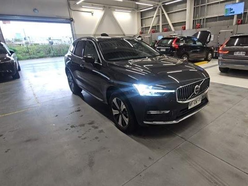 Volvo Xc60 2.0 T8 Recharge Plus Hybrid Awd At 5p 2025