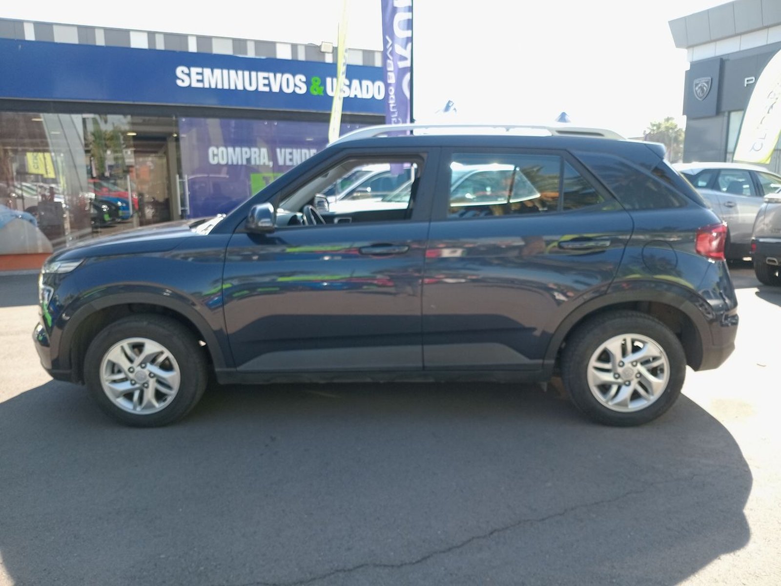 Hyundai Venue 1.6 Qx Value 4x2 Mt 5p 2021 - Foto 4 de 8