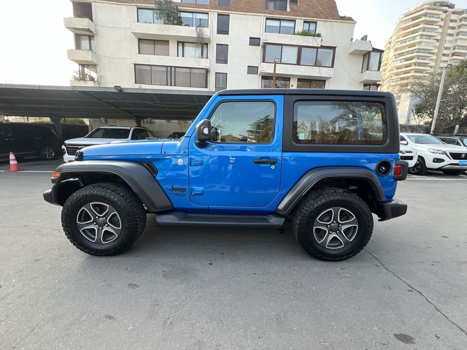 Jeep Wrangler 3.6 Sport X 4x4 At 3p 2022 - Foto 4 de 8