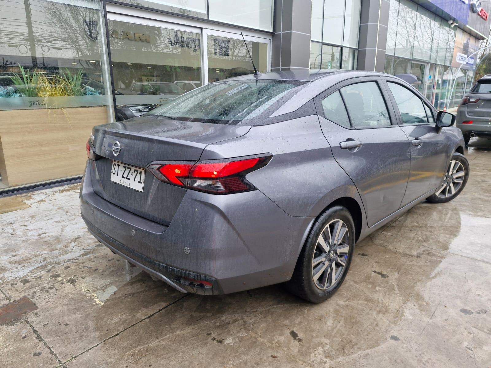 Nissan Versa 1.6 Advance 4x2 Mt 4p 2023 - Foto 3 de 4