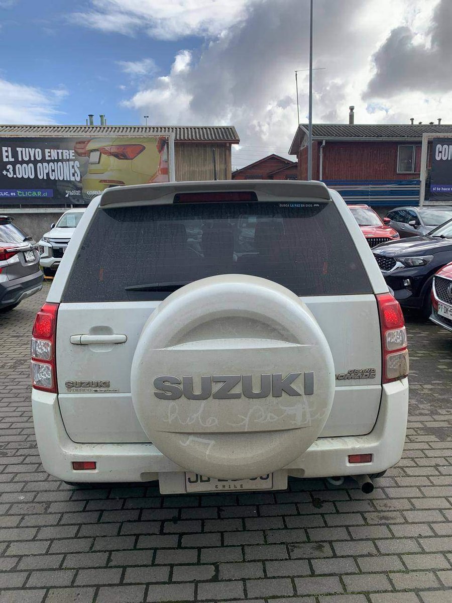 Suzuki Grand Nomade 2.4 Glx Sport 4x2 Mt 5p 2017 - Foto 5 de 8