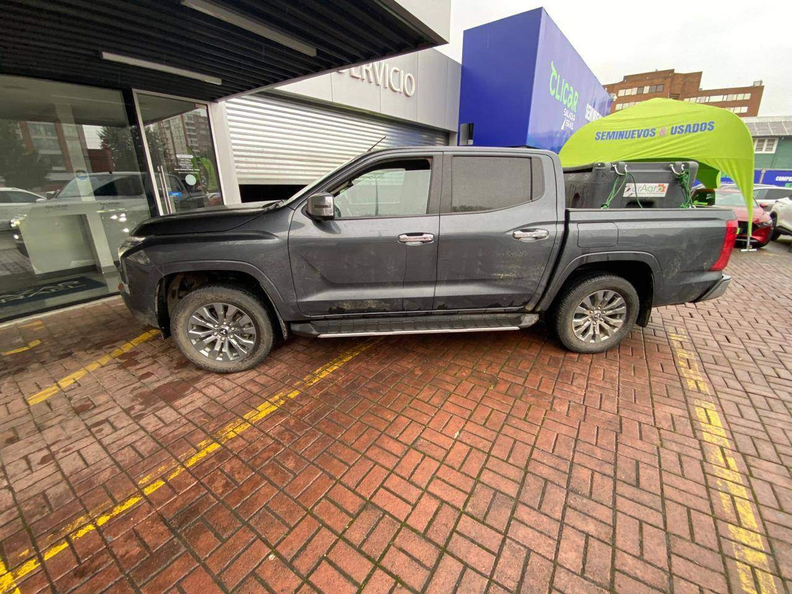 Mitsubishi L200 2.4 Dakar Xr Diesel 4x4 Dob. Cab. Euro6 At 4p 2025 - Imagen 8 de 8