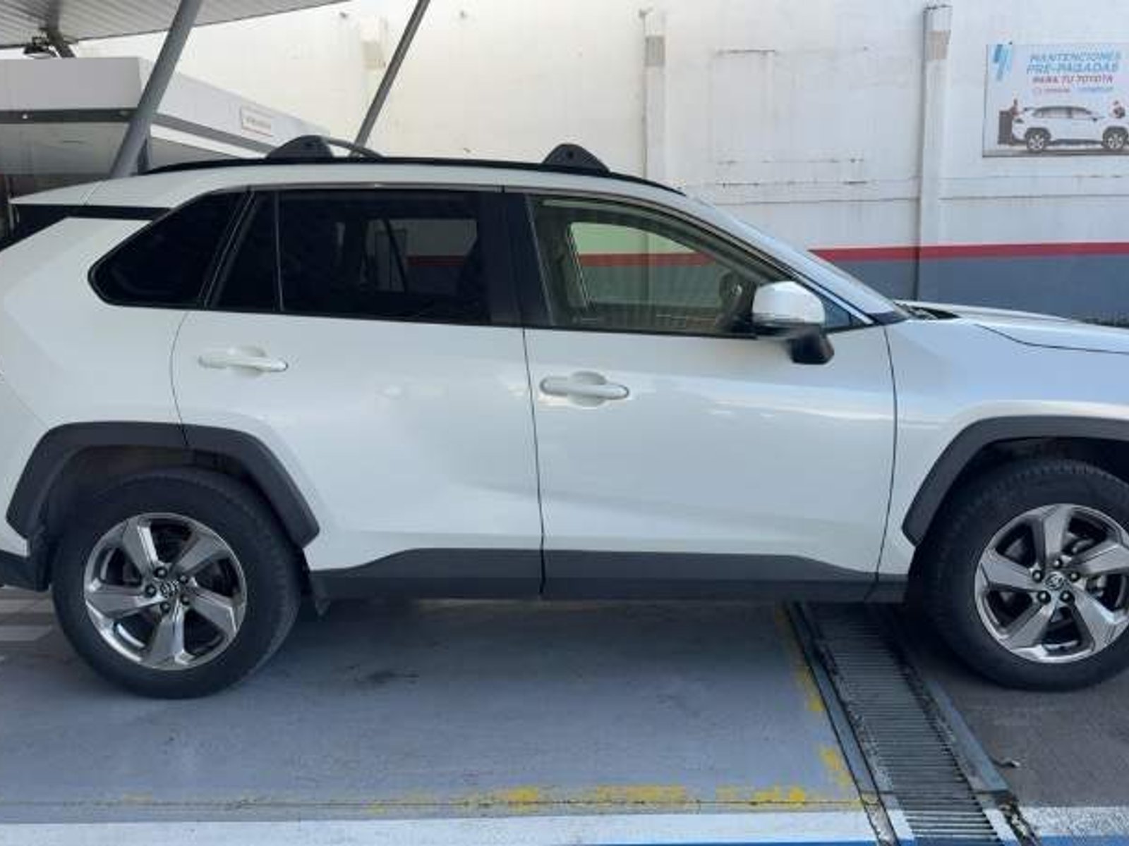 Toyota Rav 4 2.0 Xle 4x2 Cvt At 5p 2020 - Foto 3 de 5
