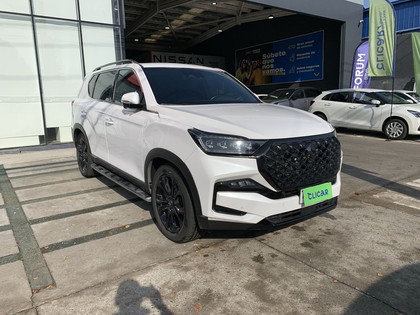 SsangYong Rexton 2.2t Limited Plus Diesel 4x4 9ab 8at 5p 2024 - Foto 4 de 8