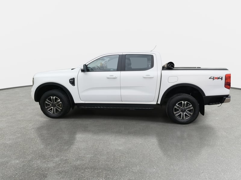 Ford Ranger 2.0 Xlt Diesel 4x4 Dob. Cab. At 4p 2024 - Imagen 4 de 8