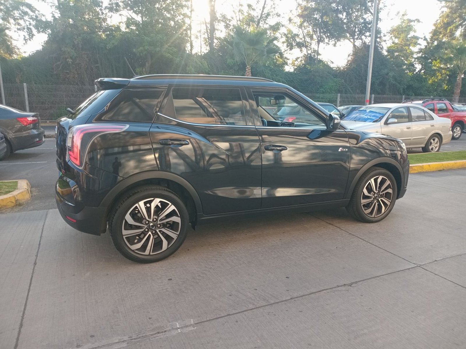 Ssangyong Tivoli 1.5t Gdi Edicion Limitada At 5p 2024 - Imagen 7 de 8