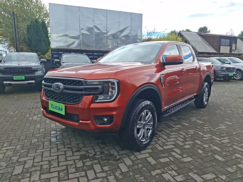 Ford Ranger 2.0 Xls Diesel 4x4 Dob. Cab. Mt 4p 2024 - Imagen 3 de 8