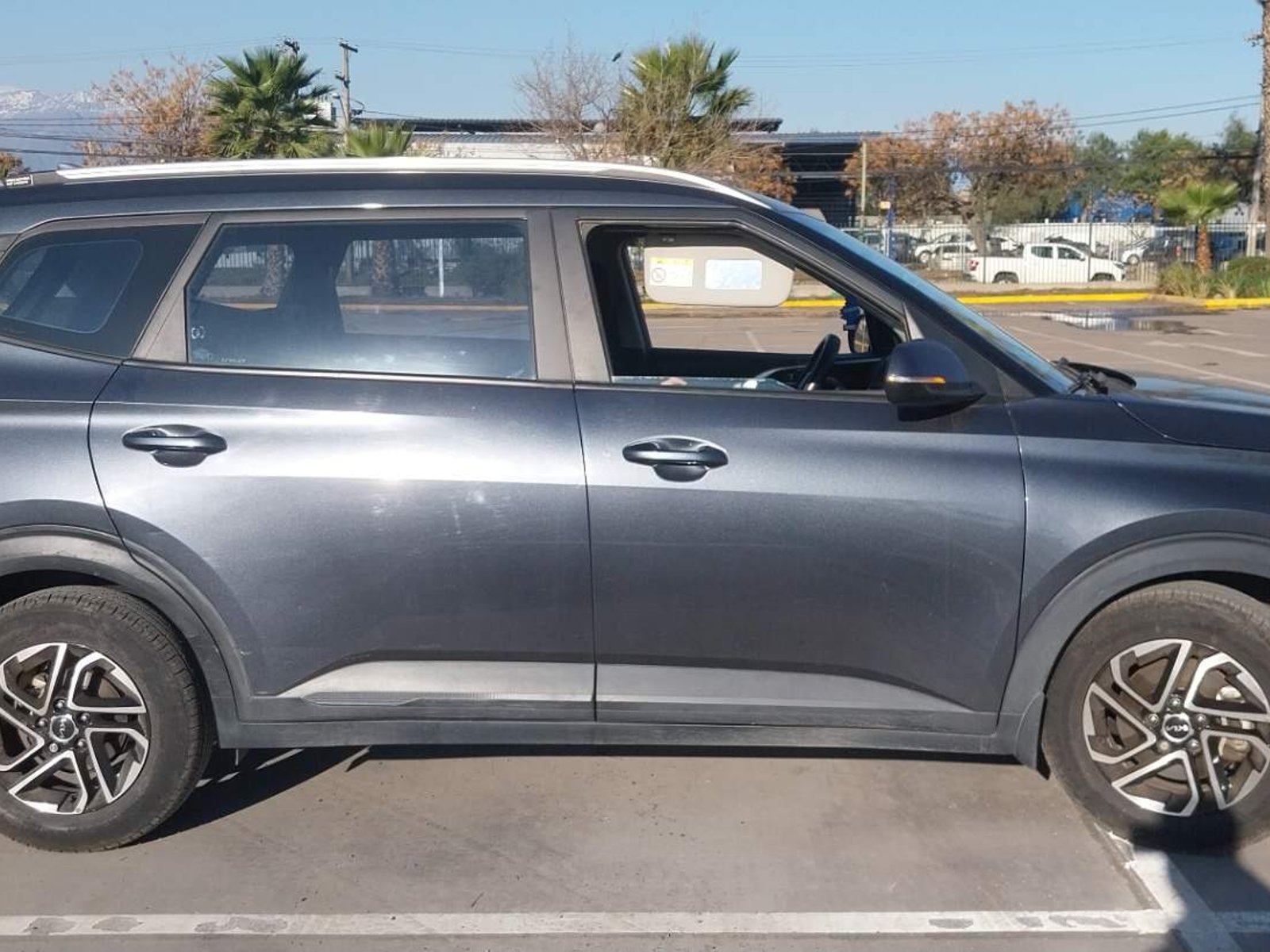 Kia Carens 1.4l Ex Turbo-gdi Full 4x2 7dct At 5p 2022 - Foto 3 de 5