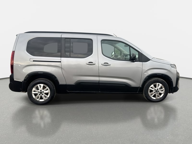 Peugeot Rifter 1.5 Mca Allure Bluehdi Diesel 100 4x2 Mt 5p 2025 - Imagen 8 de 8