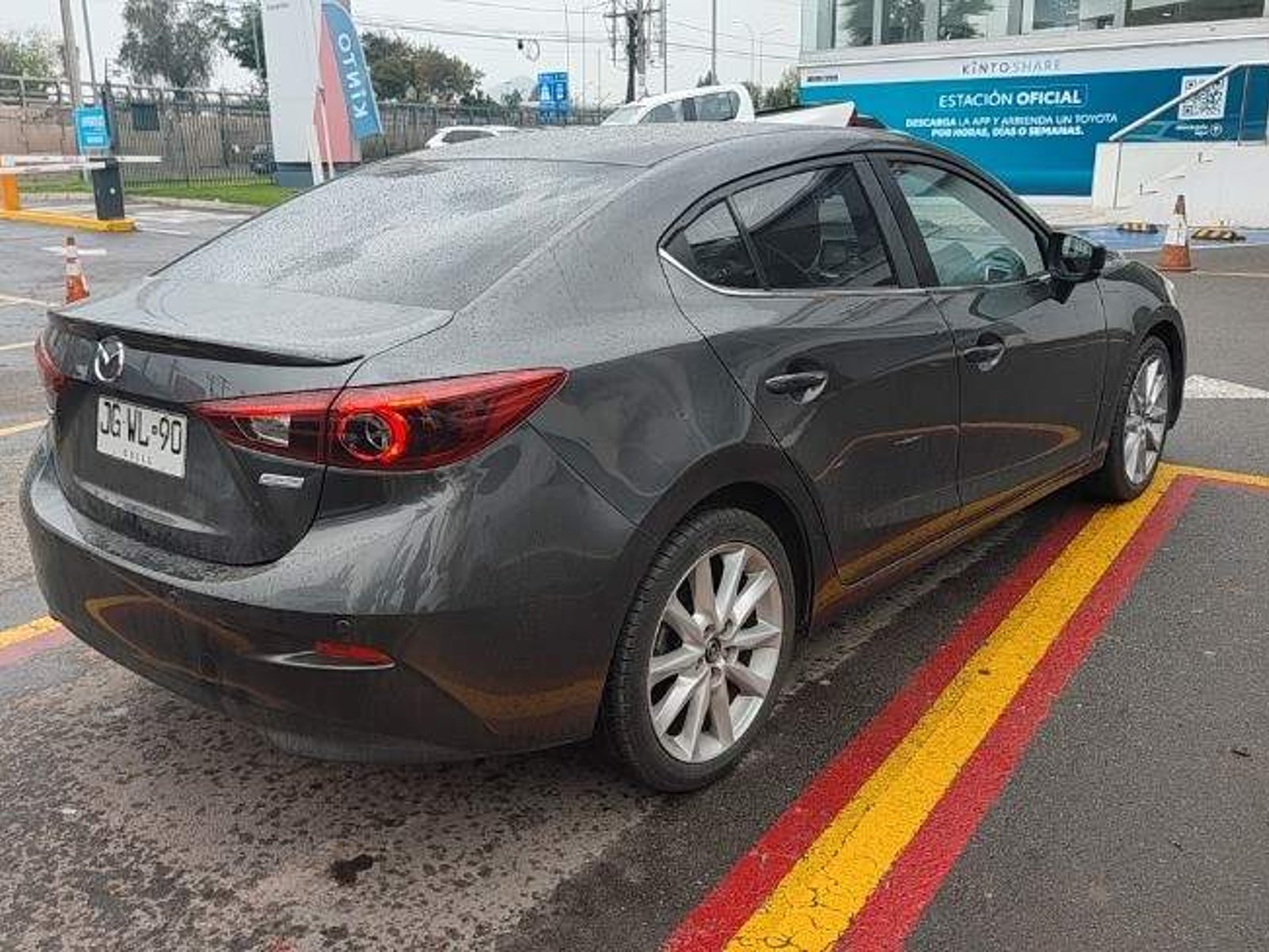 Mazda 3 2.5 Gt 4x2 Sdn Sr Audio Bose Cuero Gps 6at 4p 2017 - Foto 4 de 5