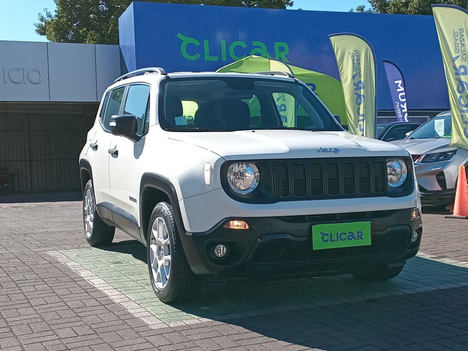 Jeep Renegade 1.8 Sport Lx 4x2 Mt 5p 2022 - Foto 4 de 8