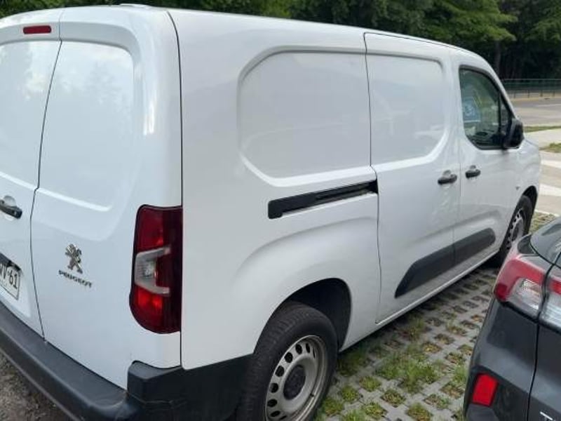 Peugeot Partner 1.6 L2 Hdi Diesel 90hp 4x2 Mt 5p 2023 - Imagen 4 de 5