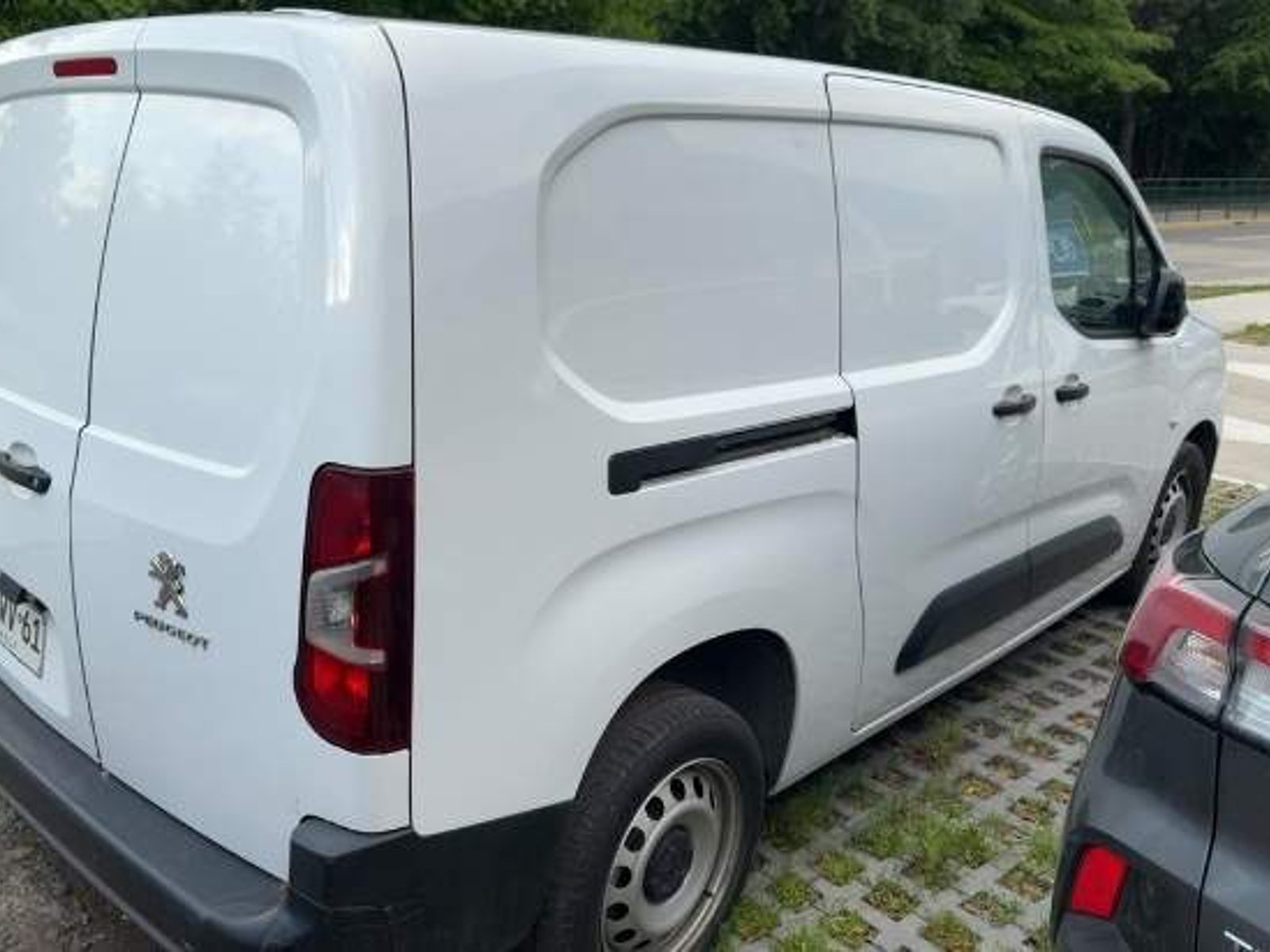 Peugeot Partner 1.6 L2 Hdi Diesel 90hp 4x2 Mt 5p 2023 - Foto 4 de 5
