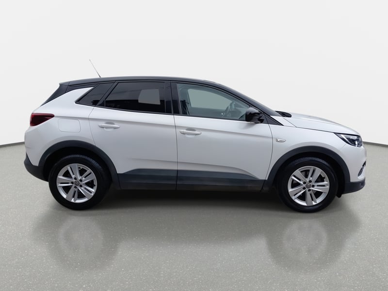 Opel Grandland 1.2t Dynamic 4x2 Mt6 5p 2021 - Imagen 8 de 8