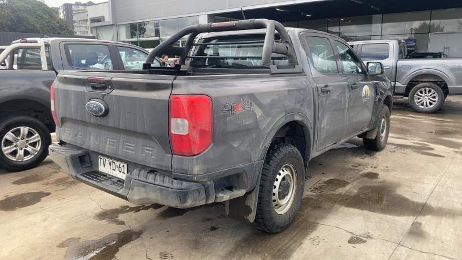 Ford Ranger 2.0 Xl Diesel 4x4 Dob. Cab. Mt 4p 2025 - Imagen 4 de 5