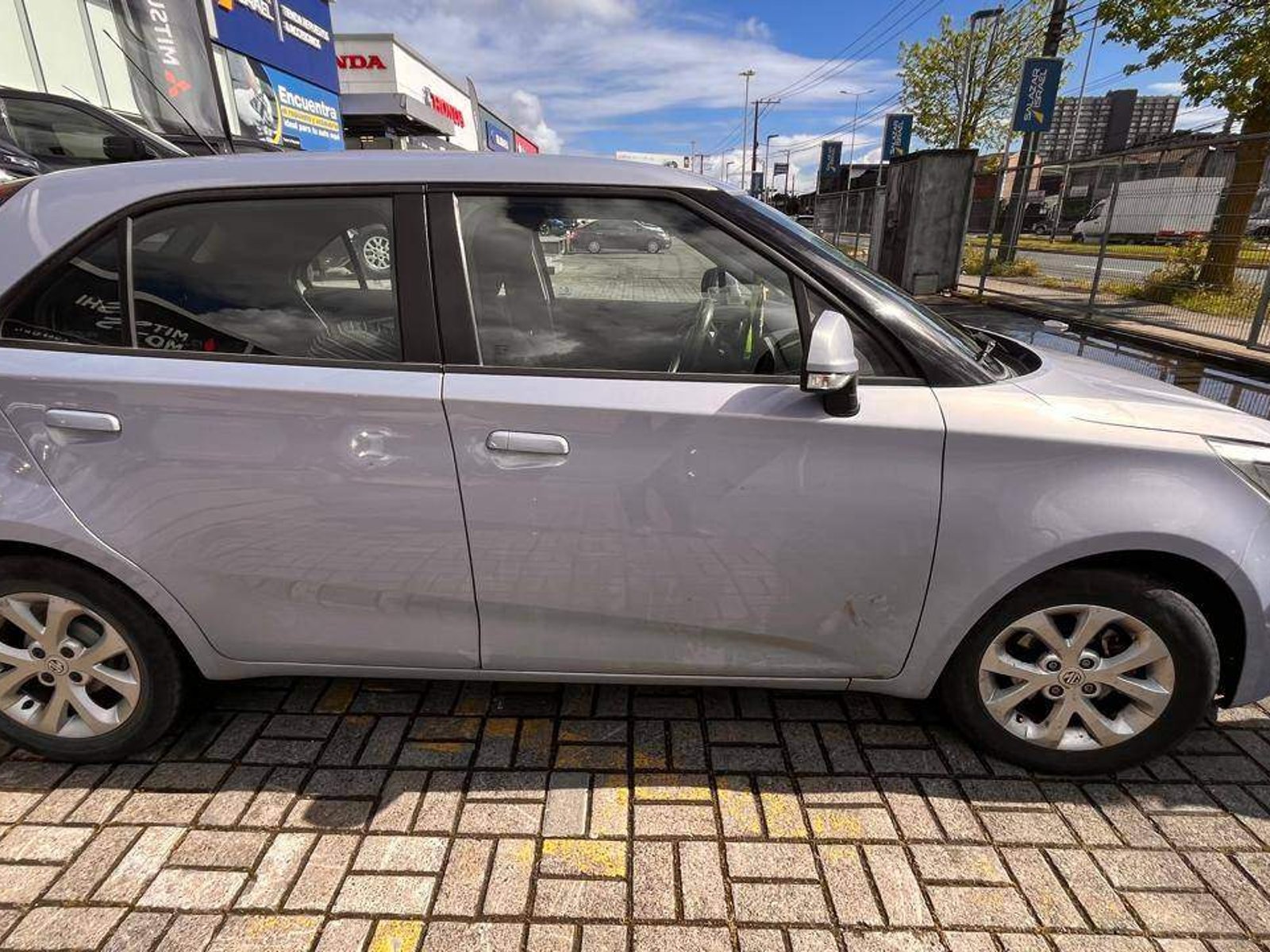 MG Mg 3 1.5 Std 4x2 Hb Mt 5p 2021 - Foto 3 de 5