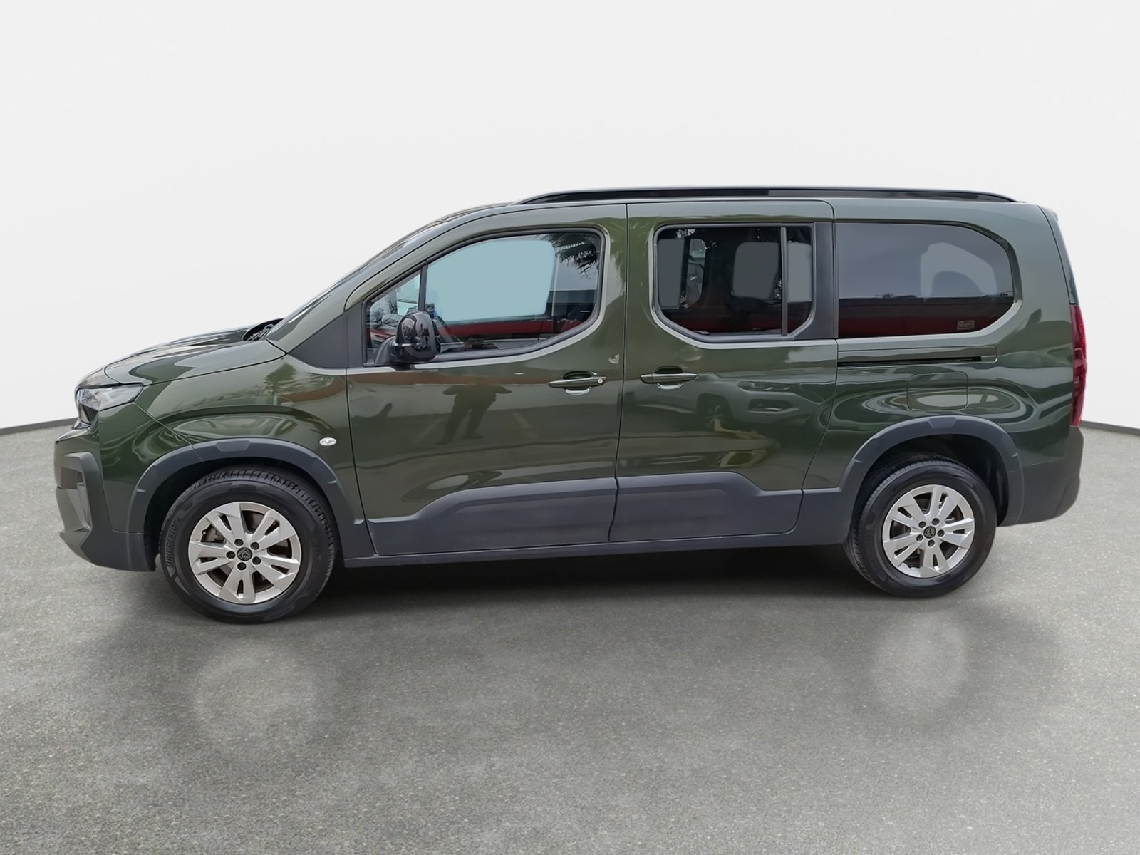Peugeot Rifter 1.2 Allure Puretech 130hp 4x2 Eat8 5p 2025 - Foto 4 de 8