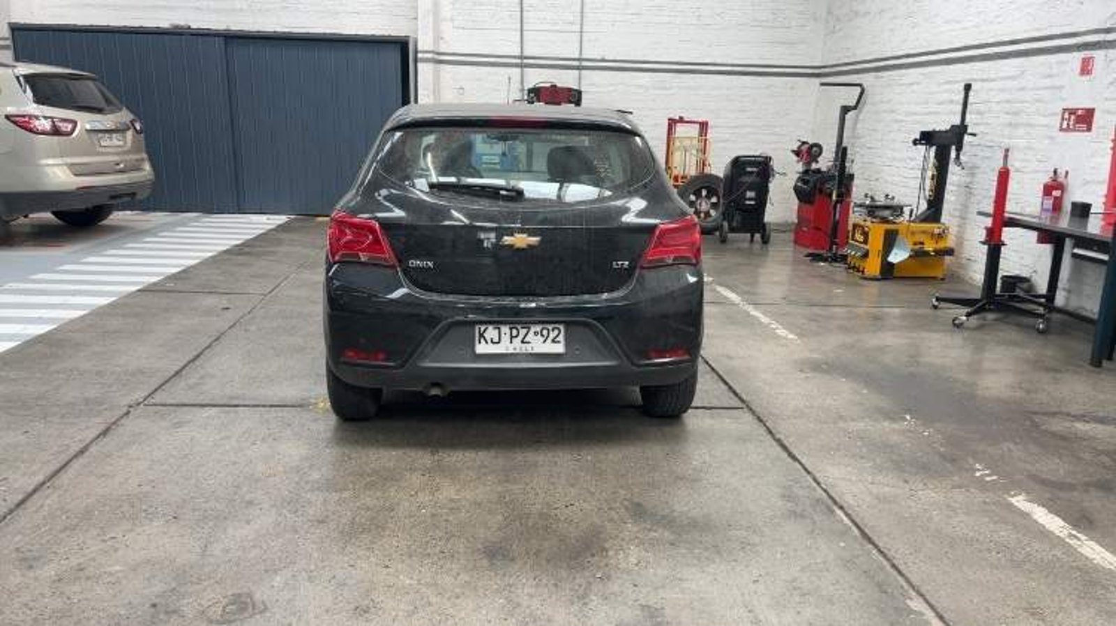 Chevrolet Onix 1.4 Ltz 4x2 Mt 5p 2018 - Foto 5 de 8