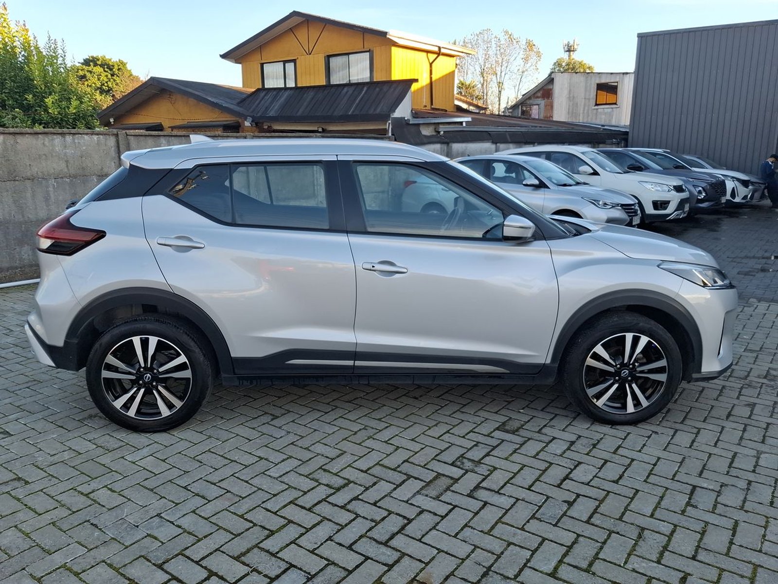 Nissan Kicks 1.6 Advance 4x2 Mt 5p 2023 - Imagen 8 de 8