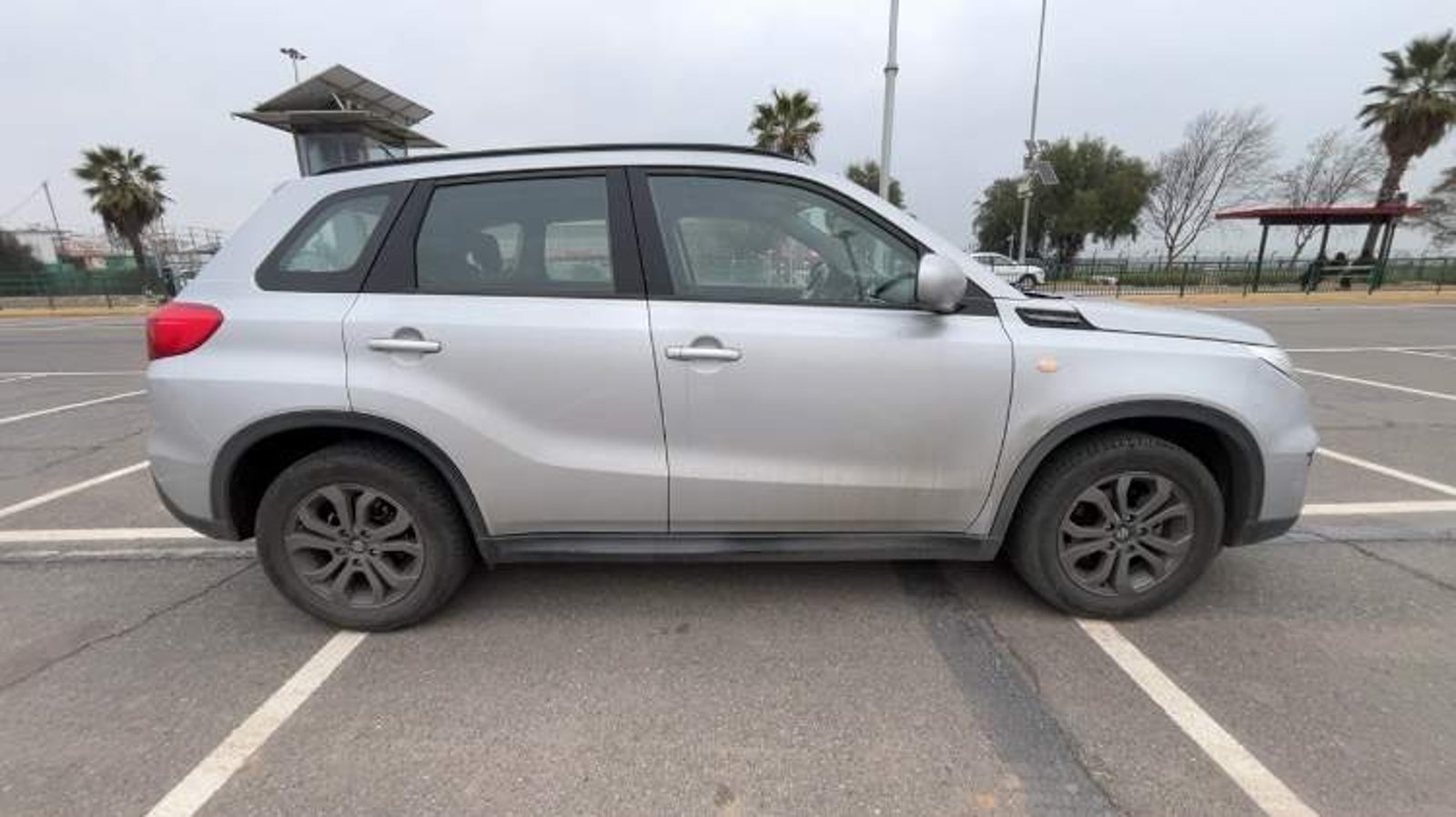 Suzuki Vitara 1.6 Gls 4x2 Mt 5p 2018 - Imagen 3 de 5