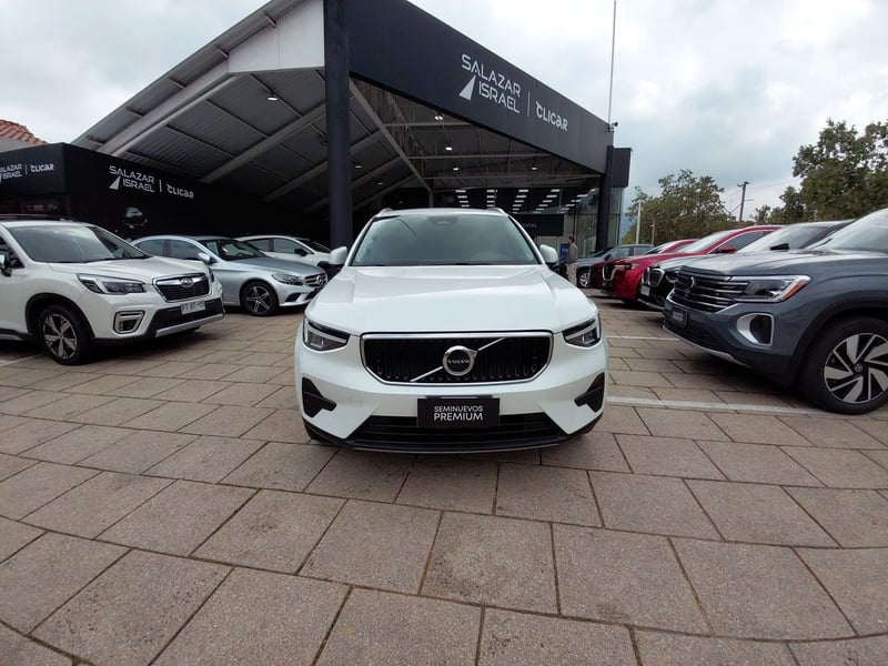 Volvo Xc40 2.0 B4 Plus Hibrido Fwd At 5p 2024