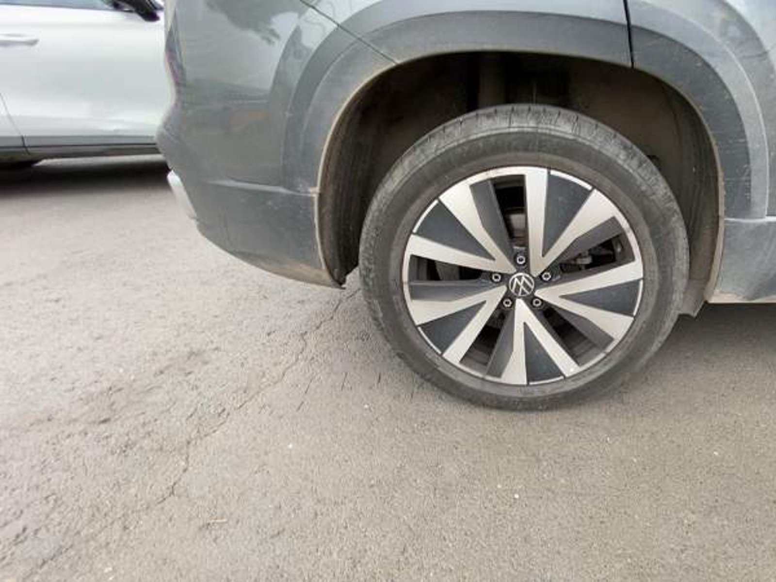 Volkswagen Taos 1.4 Tsi Highline 4x2 At 5p 2022 - Foto 4 de 5