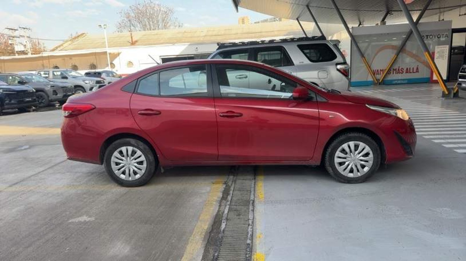 Toyota Yaris 1.5 Gli 4x2 At 4p 2019 - Imagen 3 de 5