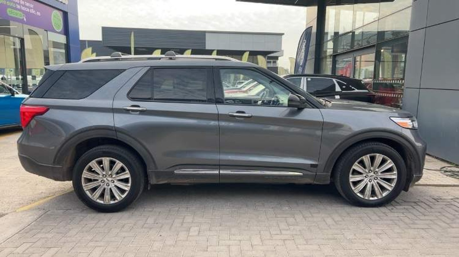 Ford Explorer 2.3 Ecoboost Limited 4x4 At 5p 2022 - Foto 3 de 8