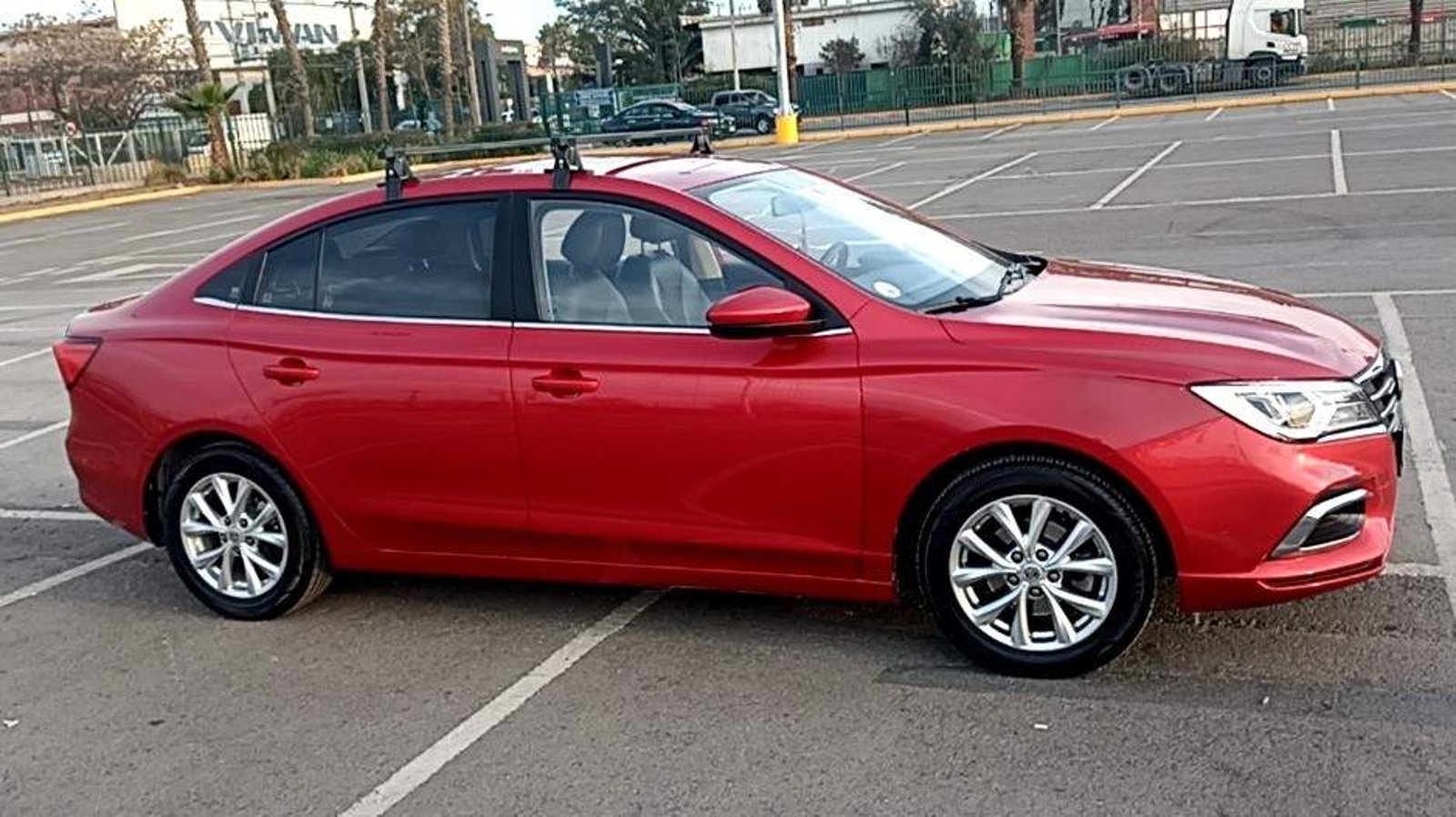 MG Mg 5 1.5 Com 4x2 Mt 4p 2024 - Imagen 3 de 5
