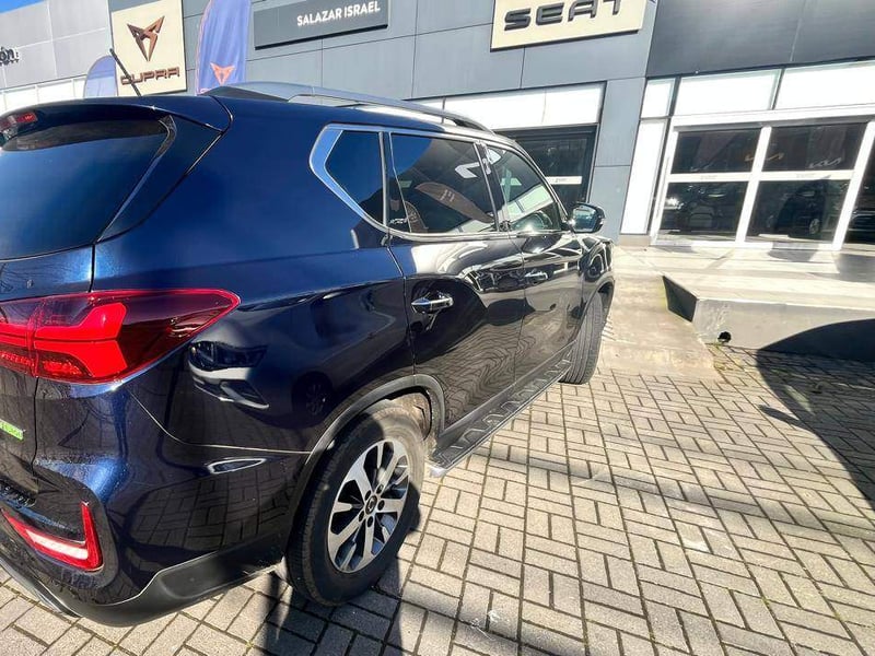 SsangYong Rexton 2.2t Glx Diesel 4x2 6ab Nueva Radio 8at 5p 2025 - Imagen 4 de 5