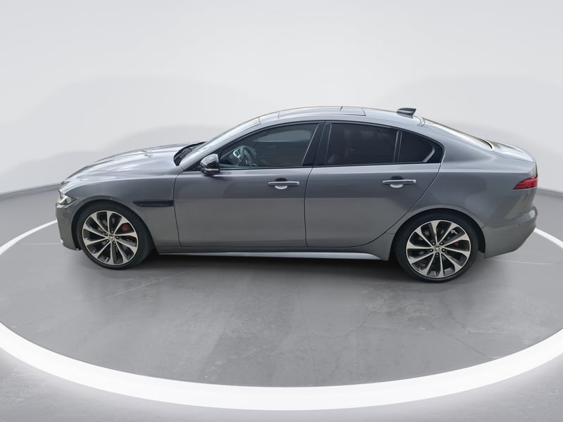 Jaguar Xe 2.0 R Dynamic S Rwd 4x2 250hp At 4p 2024 - Imagen 4 de 8